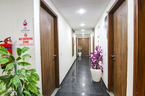 Lobby - Fabhotel Ssensse (New Delhi)