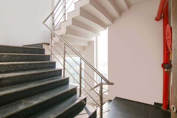 Lobby - Fabhotel Ssensse (New Delhi)