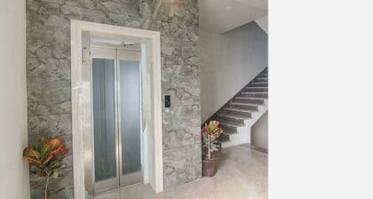 Fabhotel Prime Royal Court