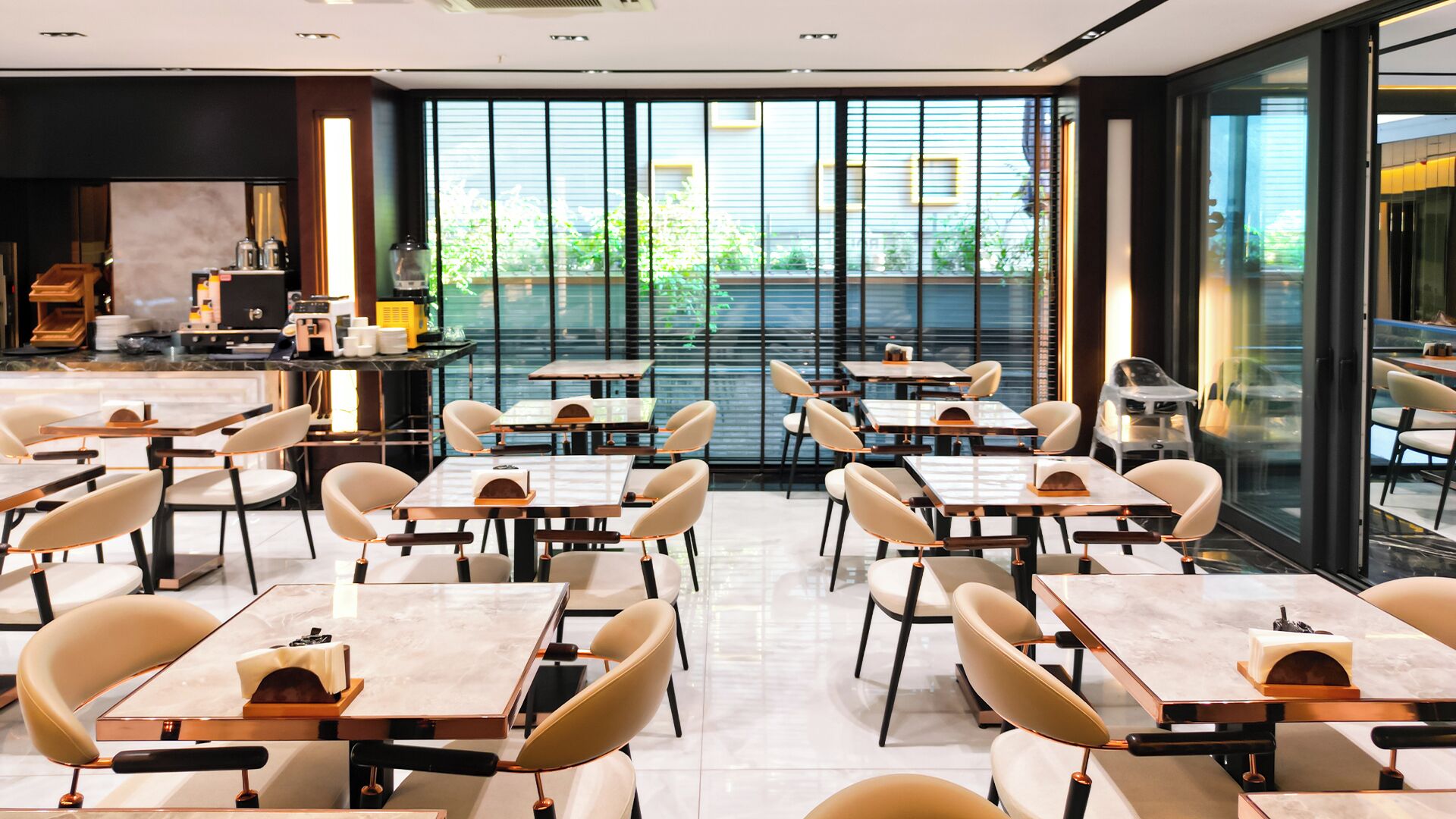 Desayuno bufé gratuito y diario