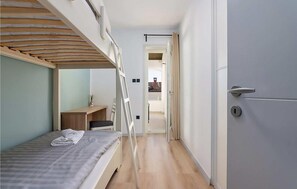 2 sovrum, resesäng, gratis wi-fi och sängkläder