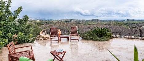 Basic Villa | Terrace/patio