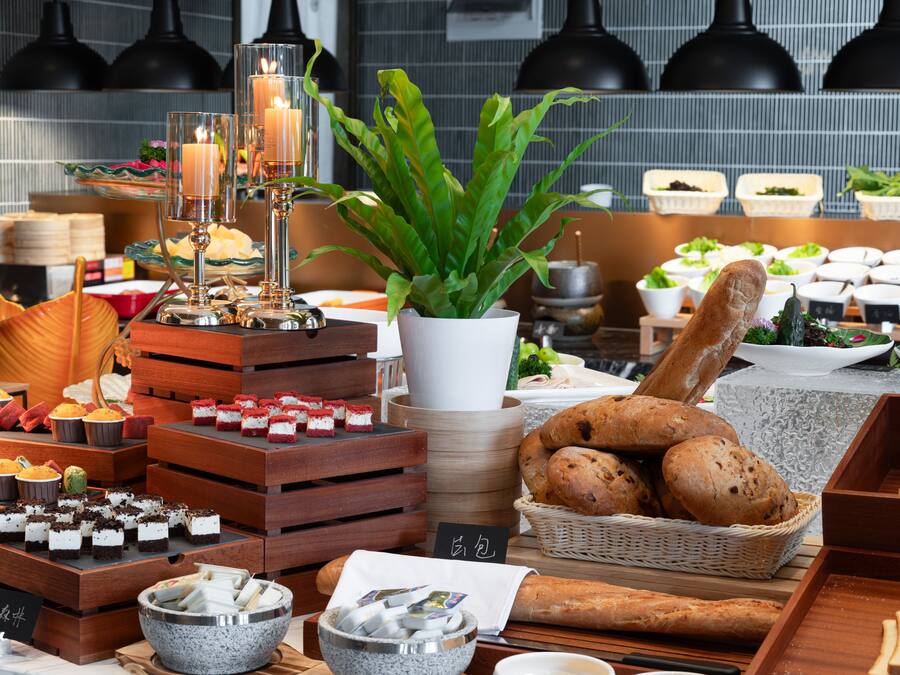 Daily buffet breakfast for a fee