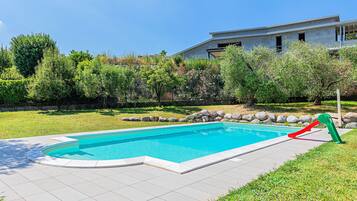 Seasonal outdoor pool