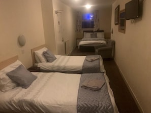 Room - Lucena Hotel  (Blackpool)