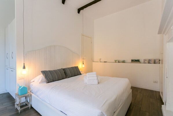 Comfort Apartment | 1 bedroom, Egyptian cotton sheets, premium bedding, down comforters