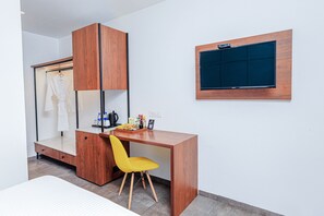 Premium Suite | Free WiFi - HUDSON RESORTS (Sriperumbudur)