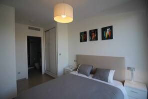 3 chambres, fer et planche Ă repasser, Wi-Fi gratuit, draps fournis