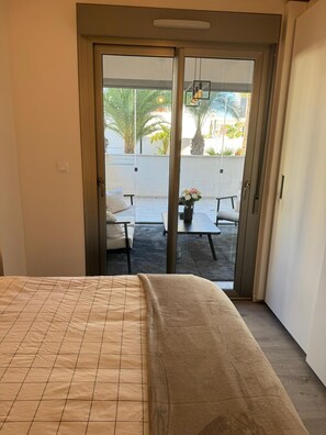 2 dormitorios, tabla de planchar con plancha, wifi gratis y ropa de cama