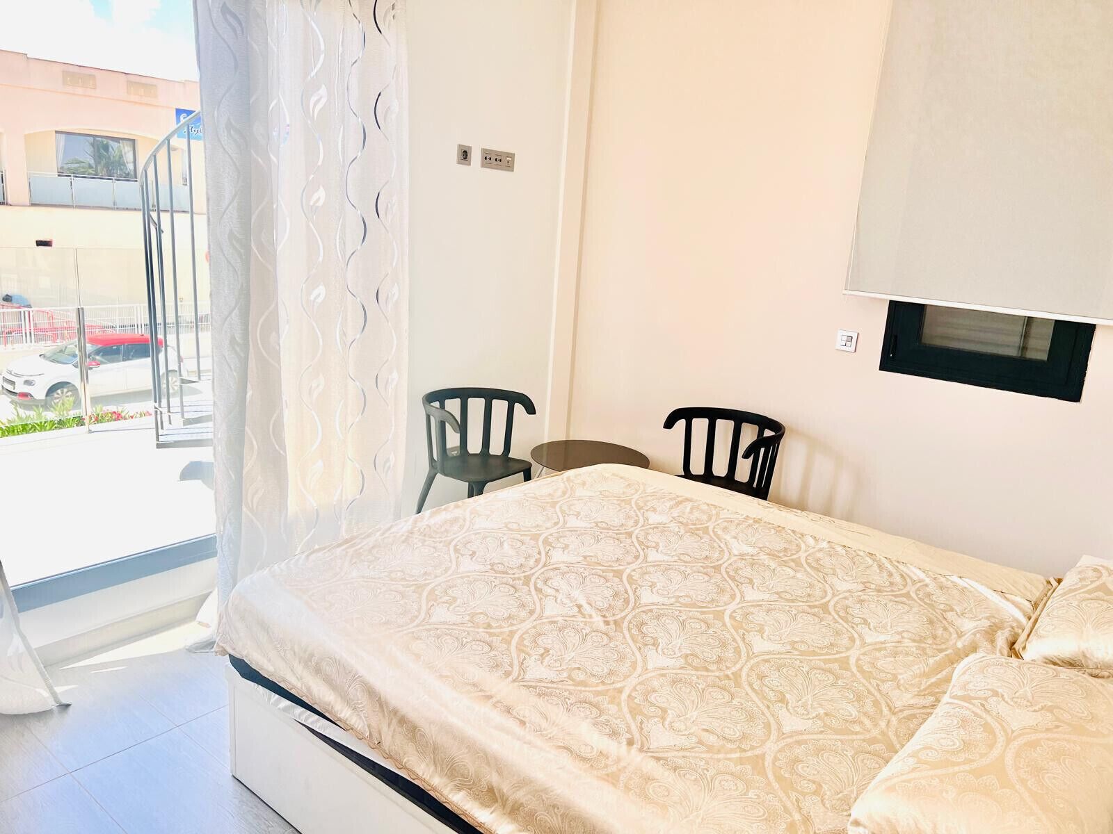 3 chambres, fer et planche à repasser, Wi-Fi gratuit, draps fournis