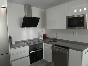 Fridge, microwave, oven, dishwasher