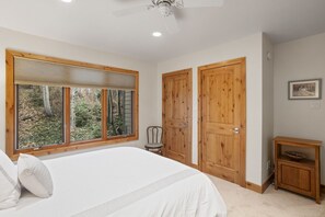 3 habitaciones, tabla de planchar con plancha y wifi gratis 