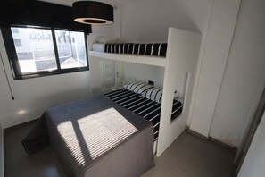 2 Schlafzimmer, Bügeleisen/Bügelbrett, kostenloses WLAN, Bettwäsche