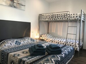 2 bedrooms, iron/ironing board, free WiFi, bed sheets - Apt. Entremares IV , Lo pagan, San pedro Pinatar (San Pedro del Pinatar)