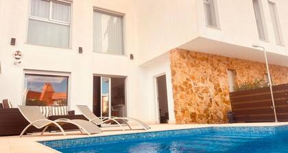 Luxury villa with private pool Torrevieja