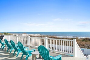 Property grounds - Oceanfront 6 BR 6 BA home with private pool and putting green on the ocean. (Ocean Isle Beach)