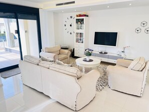 TV