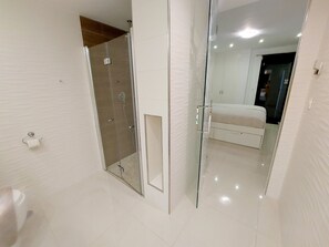 Shower, hair dryer, towels - Ground floor  private pool La Zenia beach, Orihuela Costa (La Zenia)