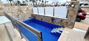 Nicht klassifiziertes Bild, 5 von 16, Schaltfläche