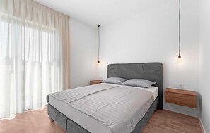 2 slaapkamers, een strijkplank/strijkijzer, gratis wifi, beddengoed