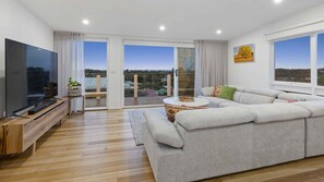 Smart-TV, Stereoanlage