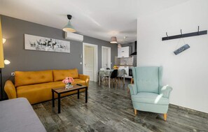 TV - Amazing home in Fazana (Fazana)