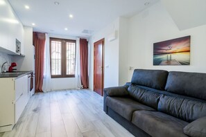 Smart TV - Piso 80 Pasos de Playa (Lloret de Mar)