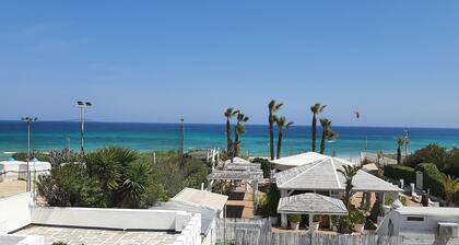 Villa Duna, few steps to beach and clear sea, seaview terrace, sleeps 8, Puglia