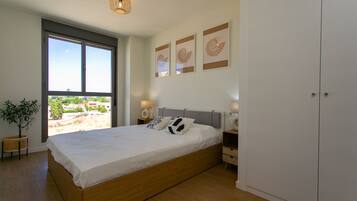 Superior Apartment | 2 bedrooms, iron/ironing board, free WiFi