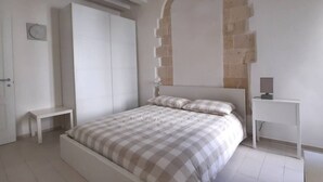 Unclassified image, 3 of 56, button - Domus 1333 Ortigia Holidays (Siracusa)