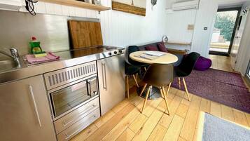 Fridge, microwave, toaster, cookware/dishes/utensils