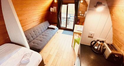 MegaPod 3 at Lee Wick Farm Glamping