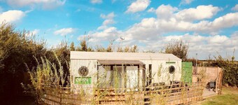Green CargoPod - sleeps 2 adults only or 2 adults and 2 kids