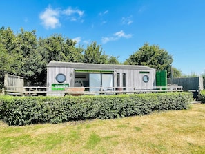 Exterior - Green CargoPod - sleeps 2 adults only or 2 adults and 2 kids (Clacton on Sea)