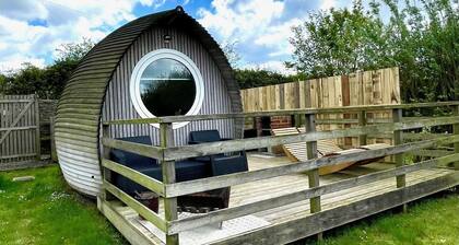 Armadilla 1 at Lee Wick Farm - cozy glamping for 2 adults with optional hot tub