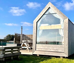 Outdoor dining - Lushna Petite 3 at Lee Wick Farm Glamping (Clacton on Sea)