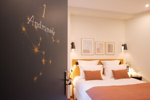 Room | 1 bedroom, iron/ironing board, free WiFi - Tinah Paris Aboukir (Paris)