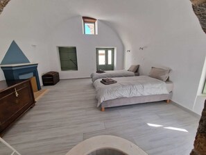 2 slaapkamers, een strijkplank/strijkijzer, wifi, beddengoed