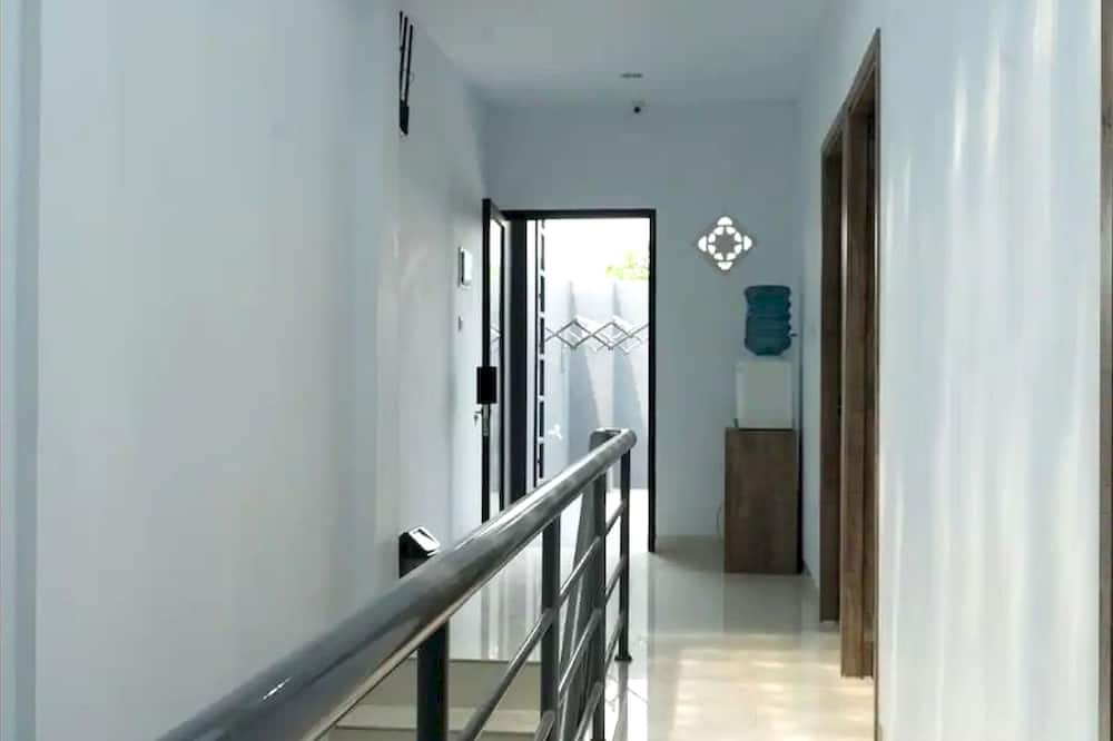 OYO Life 92878 Kost Padma Syariah