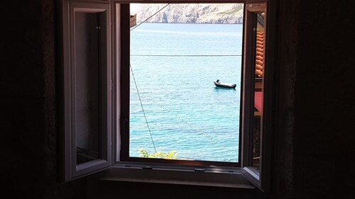 Modern equipped apartment in the  center of Baška, near the sea