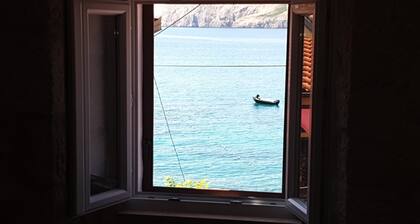 Modern equipped apartment in the center of Baška, near the sea