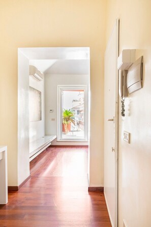 Interior - Terrazzo Frattina Penthouse with terrace close to Spanish Steps (Roma)