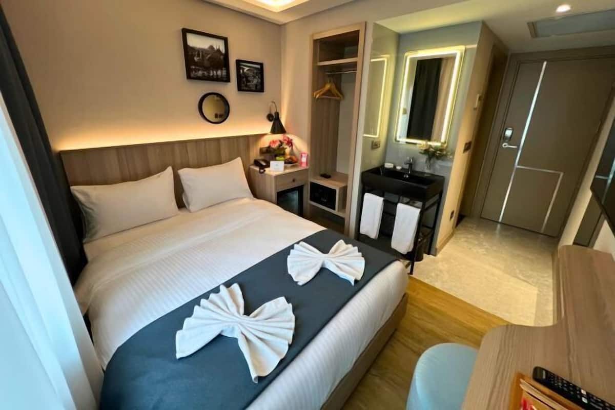 1 bedroom, minibar, soundproofing, free WiFi