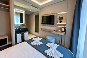 Habitación doble superior, balcón | Minibar, sistema de insonorización, wifi gratis y ropa de cama