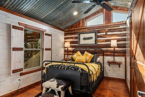 2 soverom, strykejern/-brett, wi-fi og sengetøy