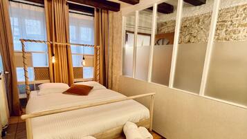 3 chambres, fer et planche à repasser, lit parapluie, Wi-Fi gratuit