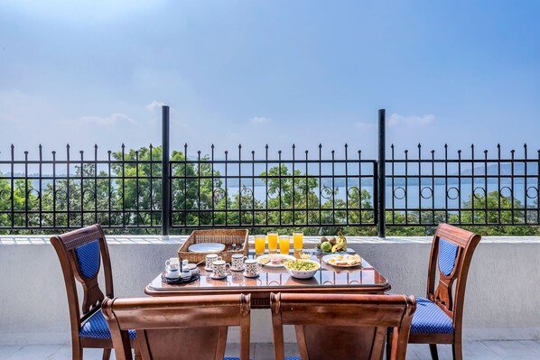 Terrace/patio - CosmicStays Venus Villa- Private pool (Mawal)