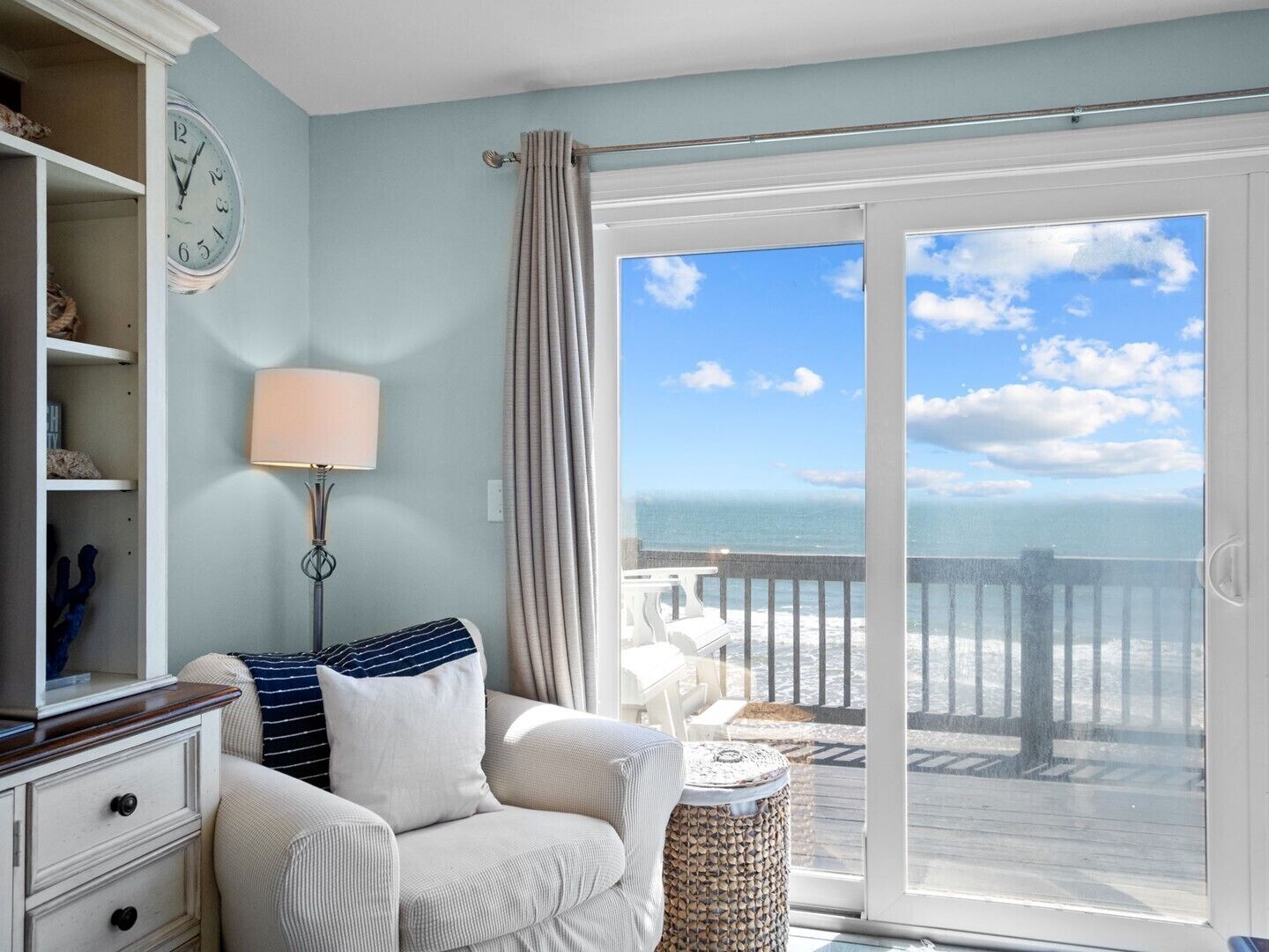 Smart TV, DVD player