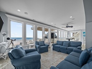 Smart TV, tavolo da calcetto