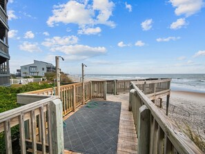 Property grounds - Shipwatch 1318 (North Topsail Beach)